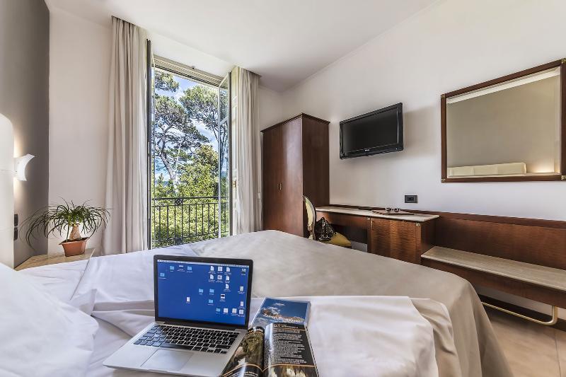 Grand Hotel Telese Bagian luar foto